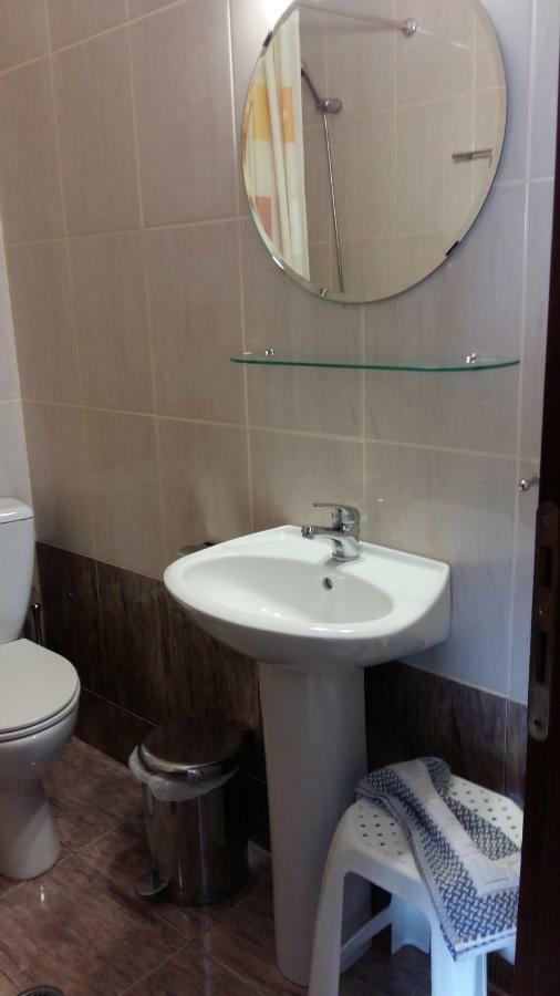 Gougousis Apartments Kaloyiros Екстер'єр фото