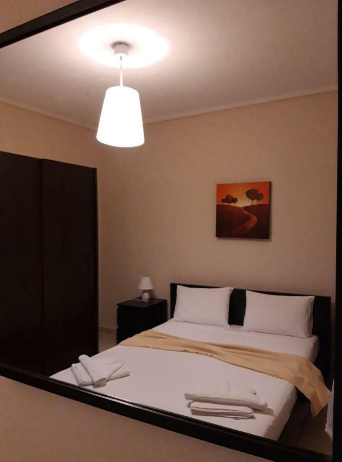 Gougousis Apartments Kaloyiros Екстер'єр фото